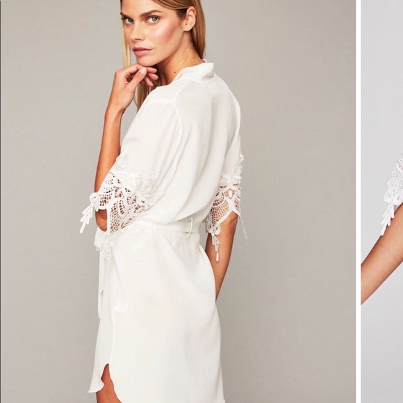 Stone Cold Fox Robe Final Price - Picture 5 of 5